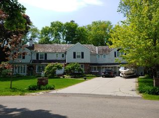 7 Woodland Rd, Edina, MN 55424
