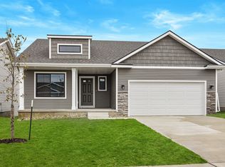1155 NW Petersen Dr, Waukee, IA 50263