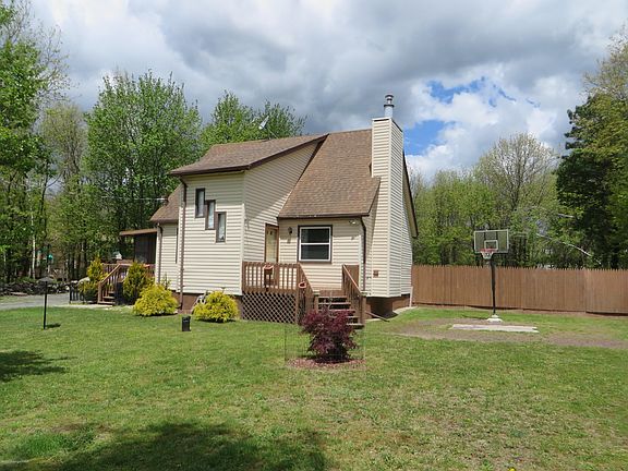 2nd image of 1245 Glade Dr