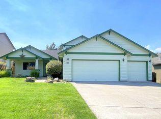 2115 SW 37th St, Redmond, OR 97756