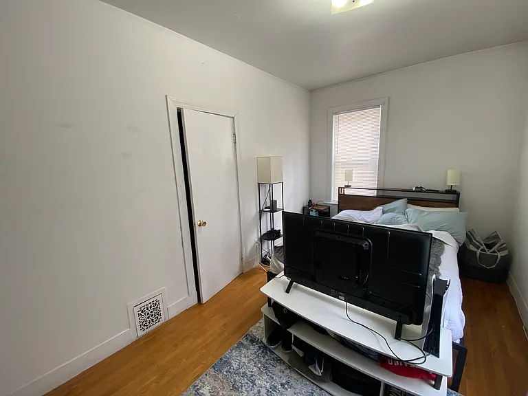 530 Cambridge St #2 — Photo 5
