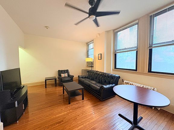 3rd image of 250 S 13th St APT 1B
