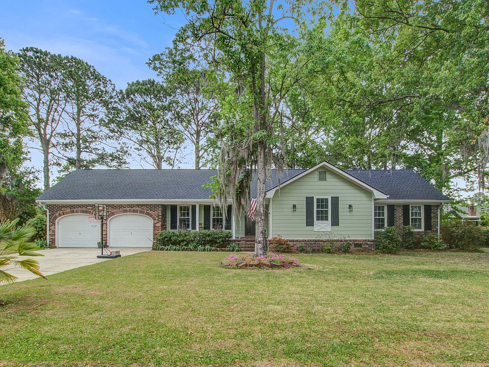 1st image of 2115 Hunter Creek Dr