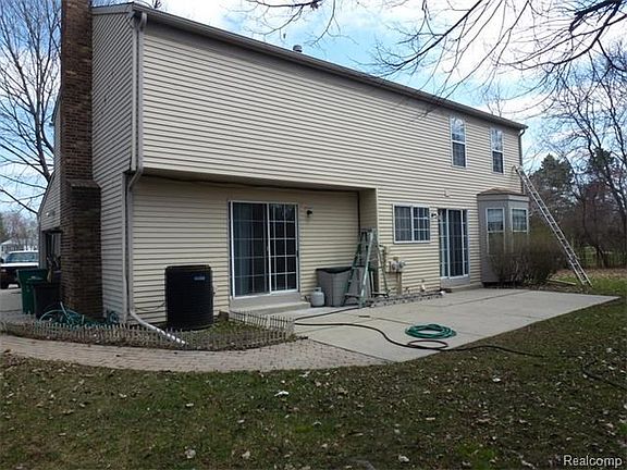 5th image of 35999 Fair Oaks Ct