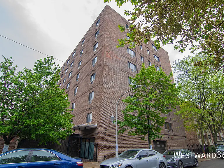 607 W Wrightwood Ave #214 — Photo 1