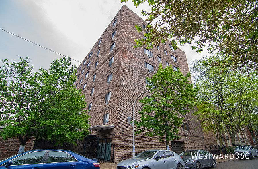 1st image of 607 W Wrightwood Ave APT 214