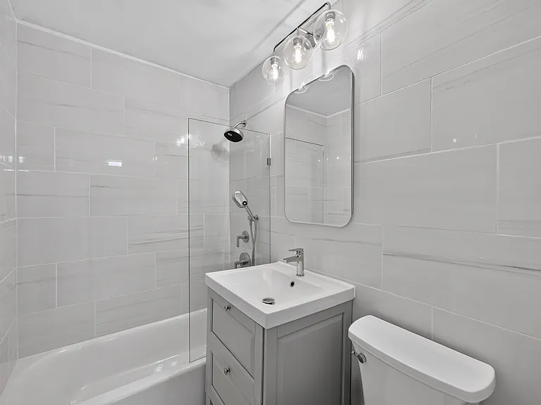 220 E 60th St #9H — Photo 9