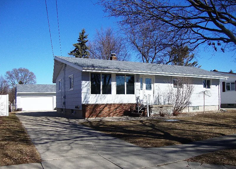 2101 N Brentwood Pl photo 1