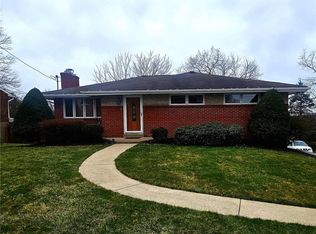 433 Kathy Lynn Dr, Pittsburgh, PA 15239