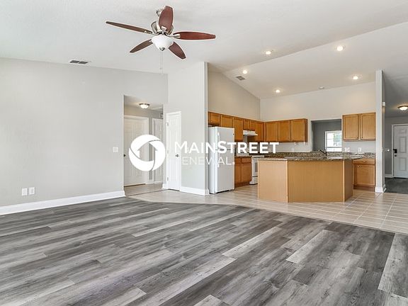 4th image of 6067 Mission Dr