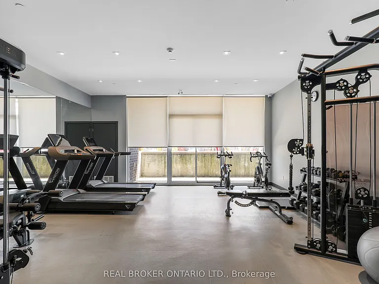 3560 Saint Clair Ave E #323 — Photo 27