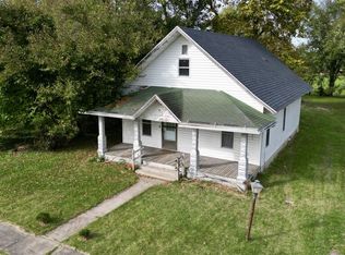 611 Pine St, Callao, MO 63534