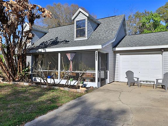 3rd image of 2021 Umbrella Tree Dr