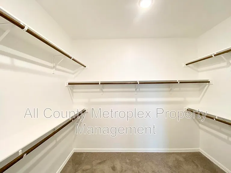 1602 Emerald Brook Ct — Photo 6