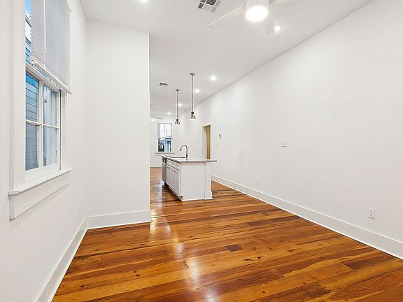 4th image of 2509 Delachaise St