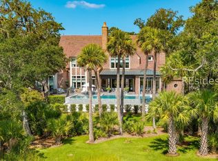 16 Hampton Ln, Bluffton, SC 29910
