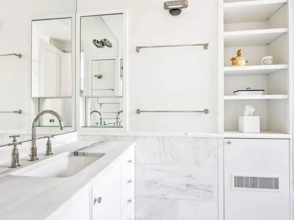 25 East Ninth Street image 11 of 23