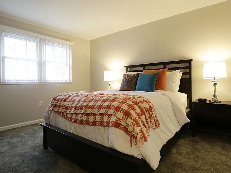 Chestnut Lane Apartments — Photo 10