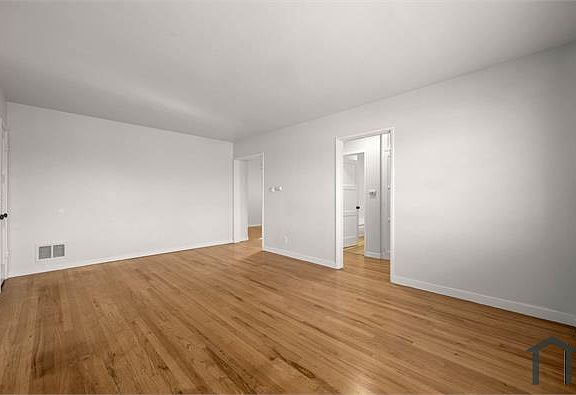 3rd image of 4032 West Blvd APT D