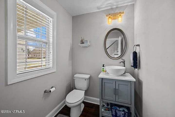 2327 Great Laurel Ct — Photo 7
