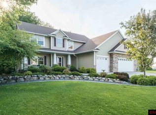 2282 Aspen Ln, North Mankato, MN 56003