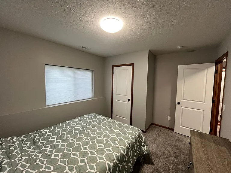 7825 Yankee Woods Dr — Photo 21