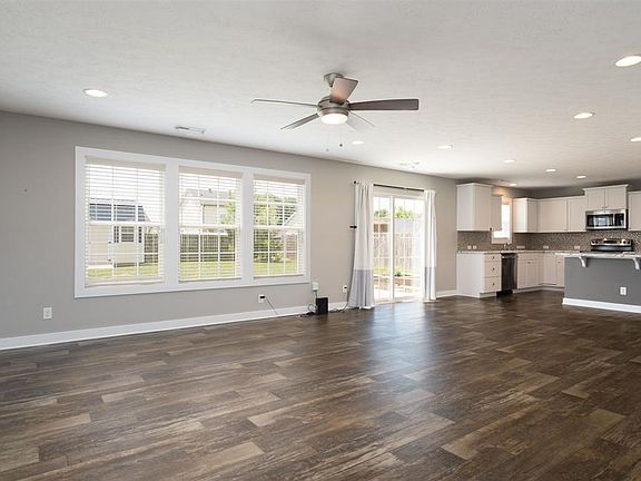 5th image of 5530 Goldenrod Ln