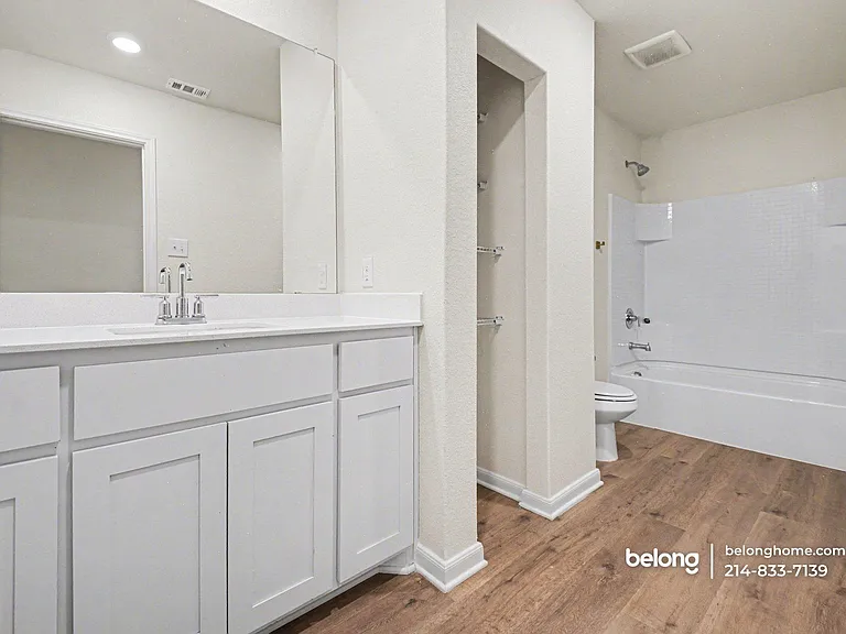 203 Marsh Ln — Photo 22