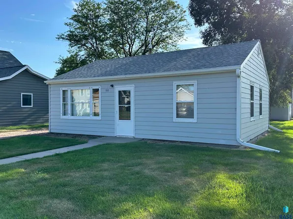 110 S Ohio Ave, Platte, SD 57369