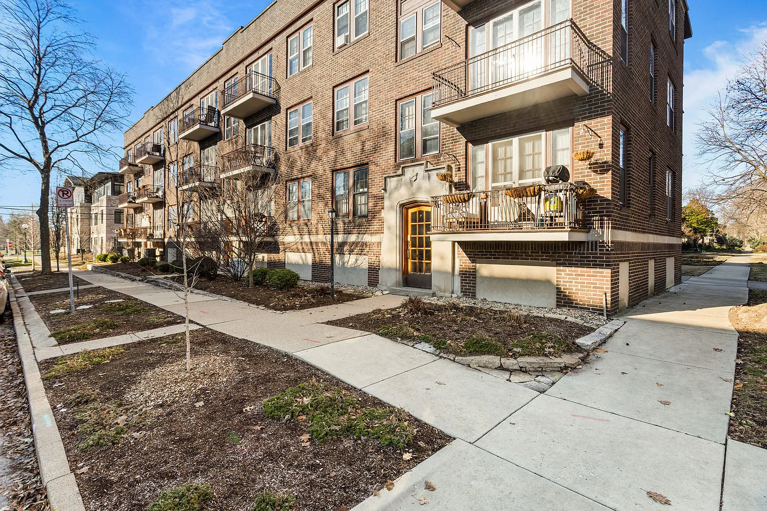 307 N Prairie St APT 3 photo 1