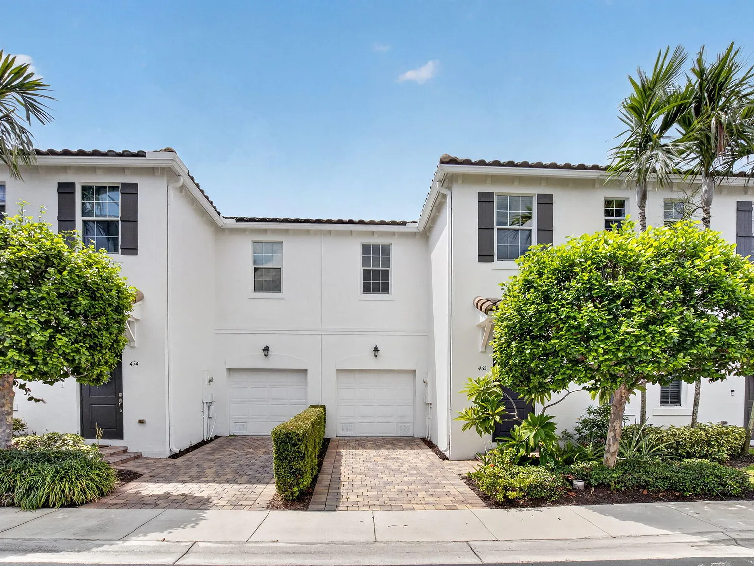 3 bed, 2.5 bath, 1505 sqft, $3,300 — Photo 1