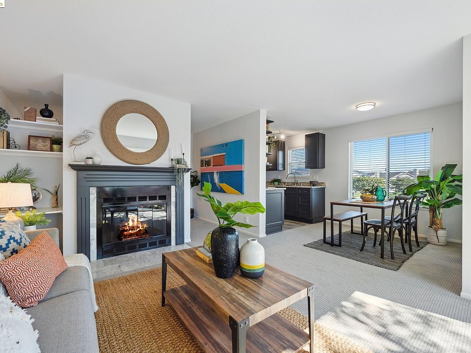 1st image of 200 Lakeshore Ct #443