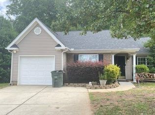 3940 Bluestem Dr, Greensboro, NC 27405