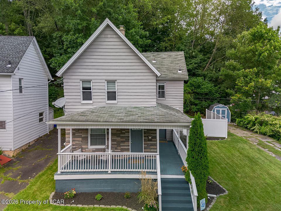 1st image of 626 Leggett St