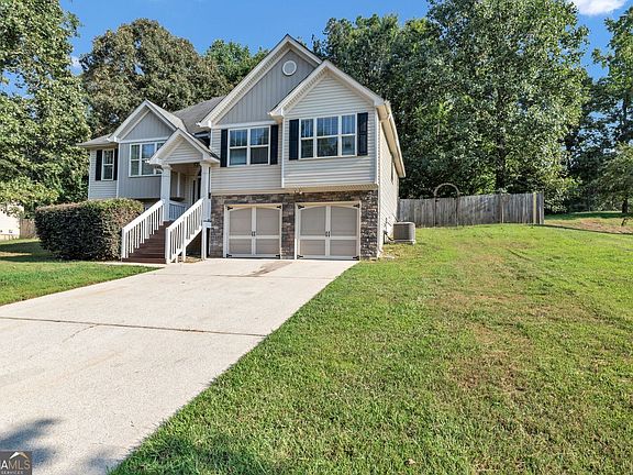 3rd image of 242 Elk Dr