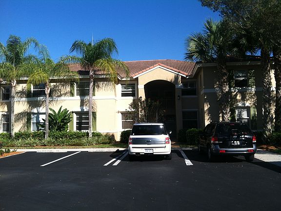 4th image of 6528 Huntington Lakes Cir APT 204