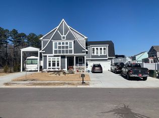 1028 Fox Trl, Chesapeake, VA 23323