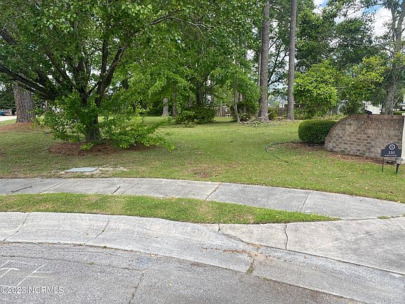 3rd image of 319 Ramona Court
