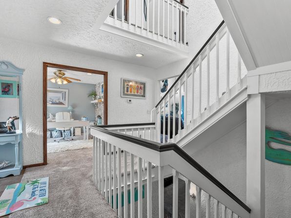 12236 Southgate Dr, Plainwell, MI 49080