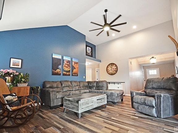 2nd image of 1281 E Marigold Dr