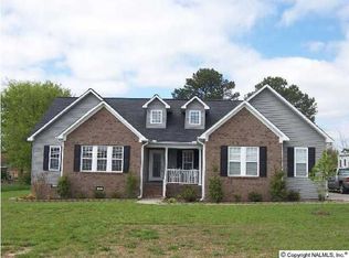 110 Drury Ln, Albertville, AL 35950