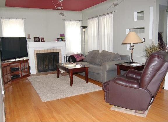 3rd image of 6019 3rd Ave S