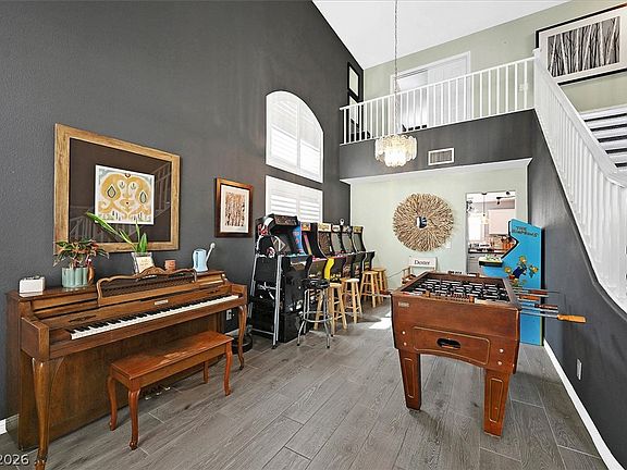 4th image of 2206 Spanish Town Ave