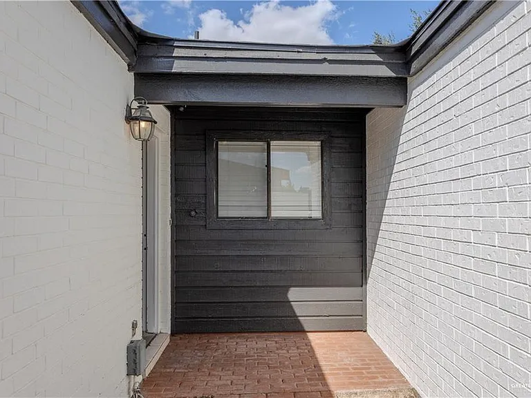 1801 Highland Park Ave — Photo 5