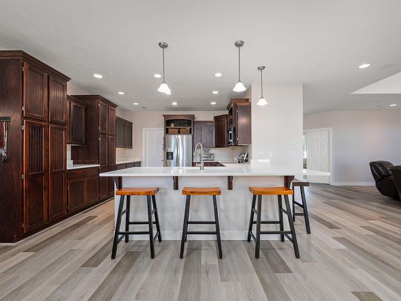 4th image of 2057 S Solana Cir