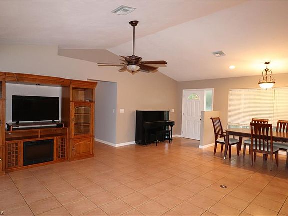 5th image of 8151 Henderson Grade