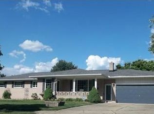 32630 Desmond Dr, Warren, MI 48093