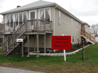 104 Edgewater Rd, Hull, MA 02045