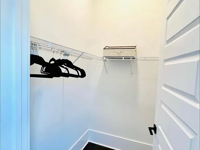 1017 Parkwood Ave #17 — Photo 10
