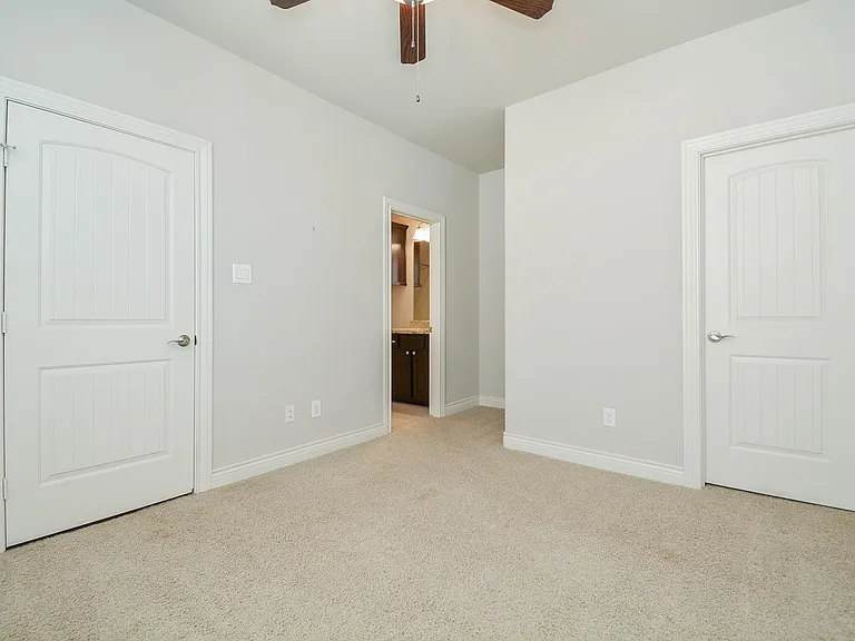 1610 Parker St — Photo 28